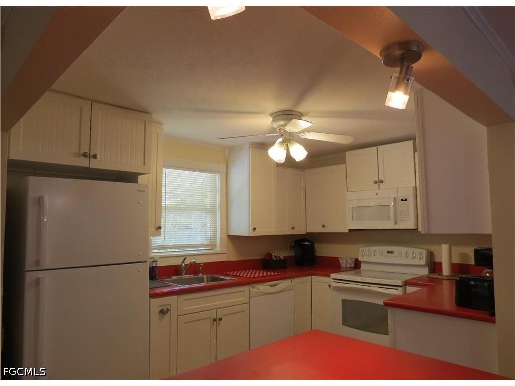 2704 2nd Street Fort Myers FL 33916 2026027565 image8