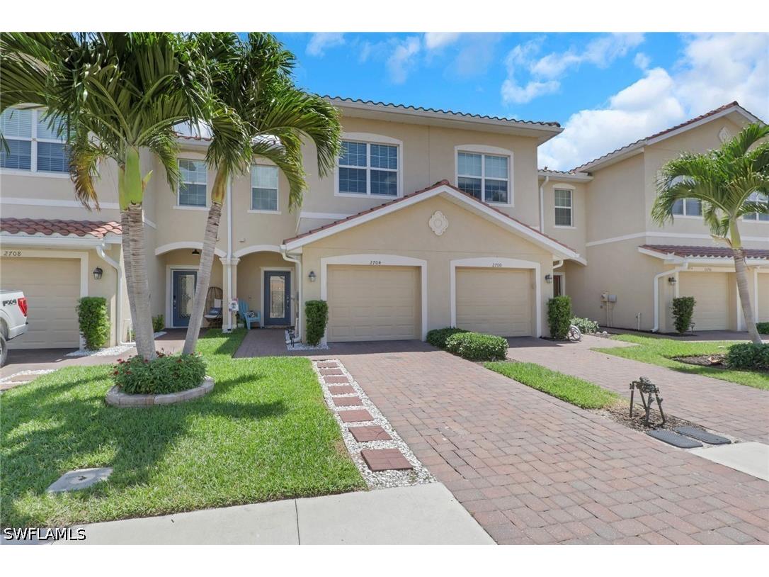 2704 Blossom Way Naples FL 34120 226017581 image1