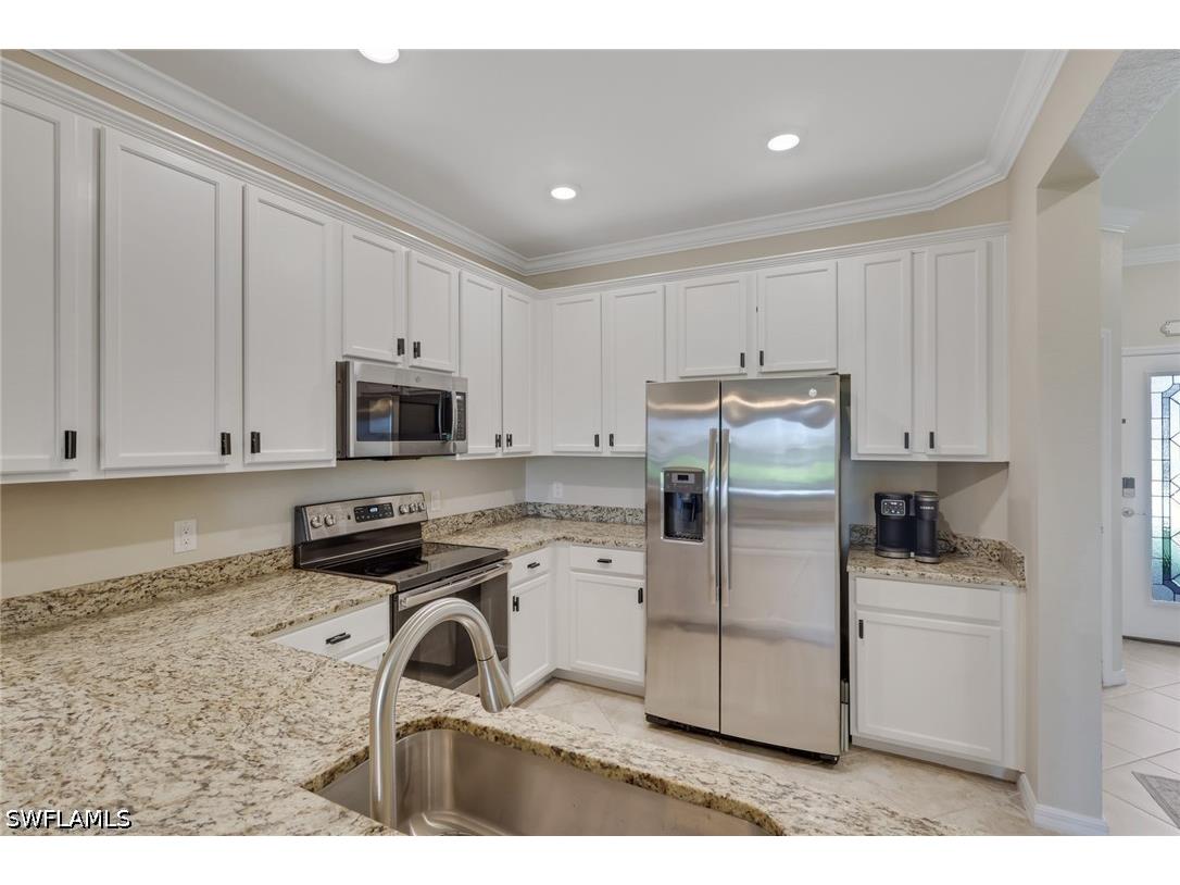 2704 Blossom Way Naples FL 34120 226017581 image6