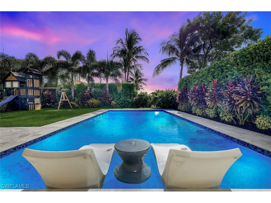 2704 Crystal Way Naples FL 34119 225065031 image1