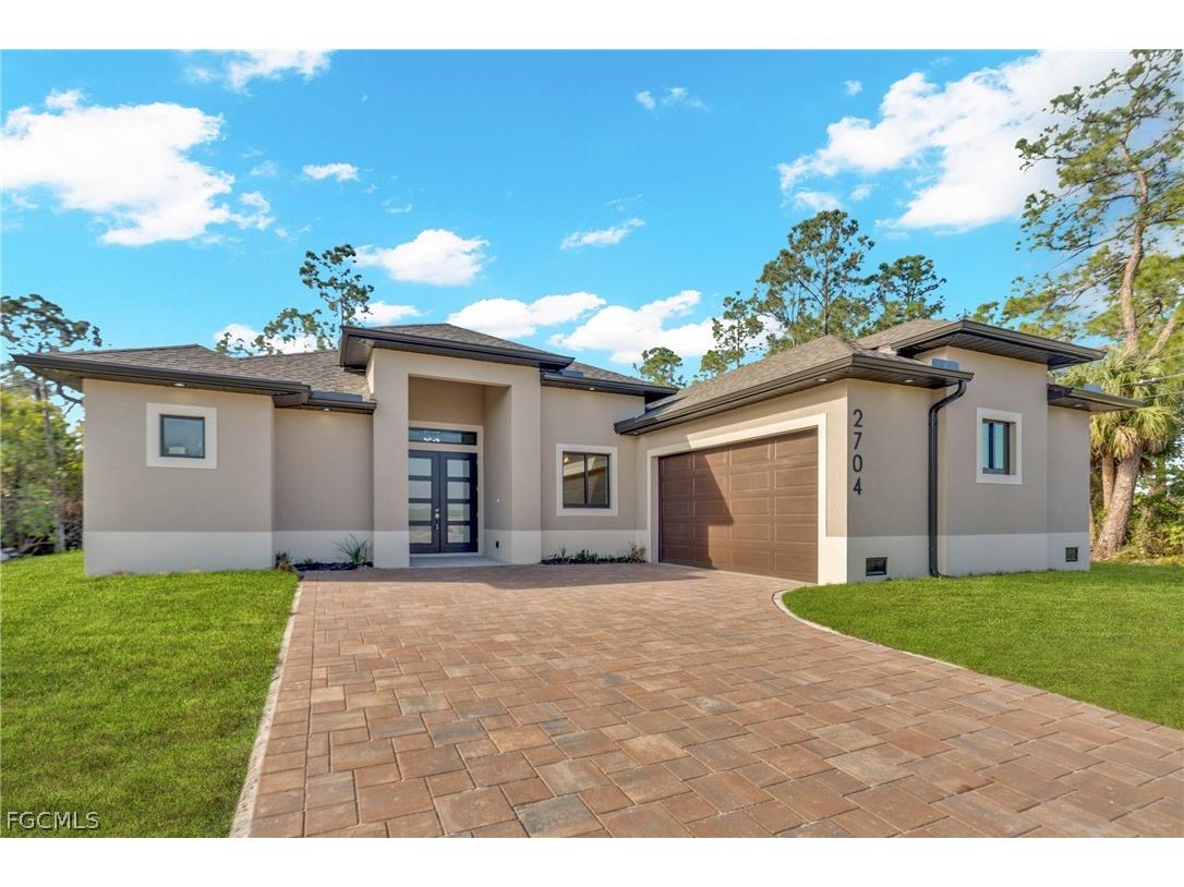 2704 E 15th Street Lehigh Acres FL 33972 2026011779 image1