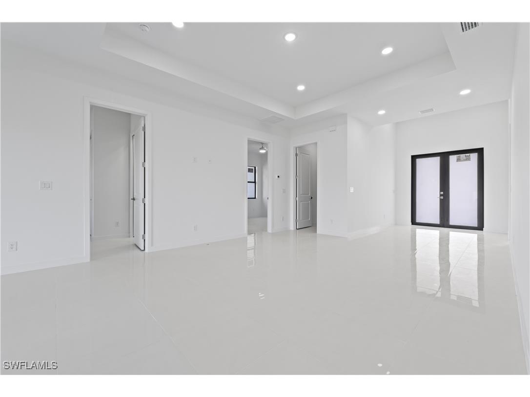 2704 Embers Parkway W Cape Coral FL 33993 225061012 image5