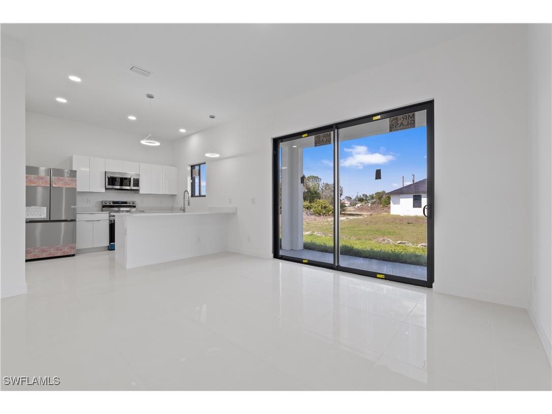 2704 Embers Parkway W Cape Coral FL 33993 225061012 image7