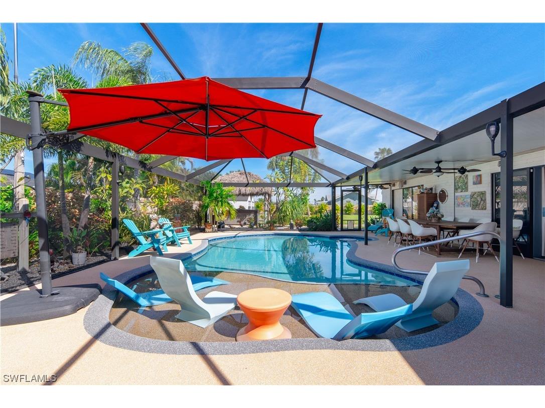 2704 NW 2nd Place Cape Coral FL 33993 223077589 image1