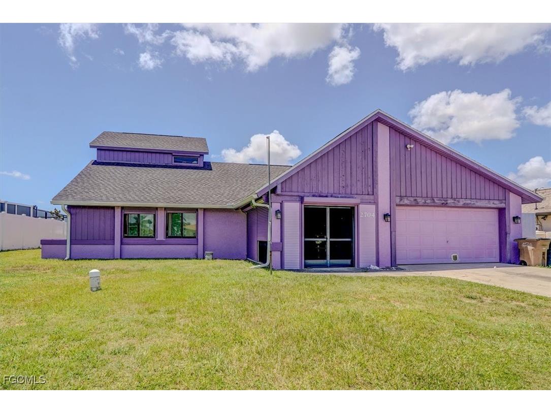 2704 SW 2nd Place Cape Coral FL 33914 2025005119 image1