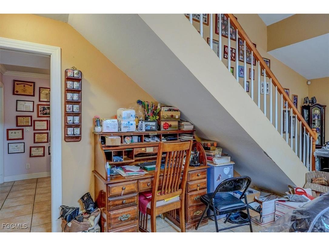 2704 SW 2nd Place Cape Coral FL 33914 2025005119 image11