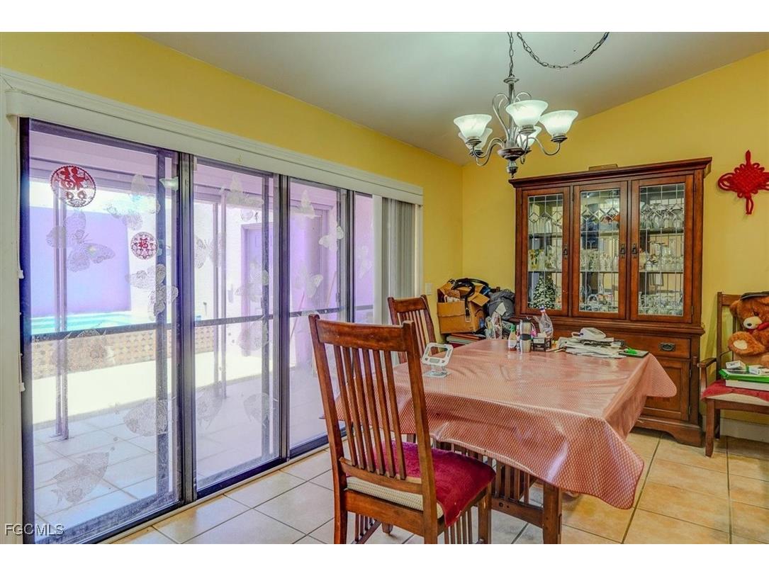 2704 SW 2nd Place Cape Coral FL 33914 2025005119 image15