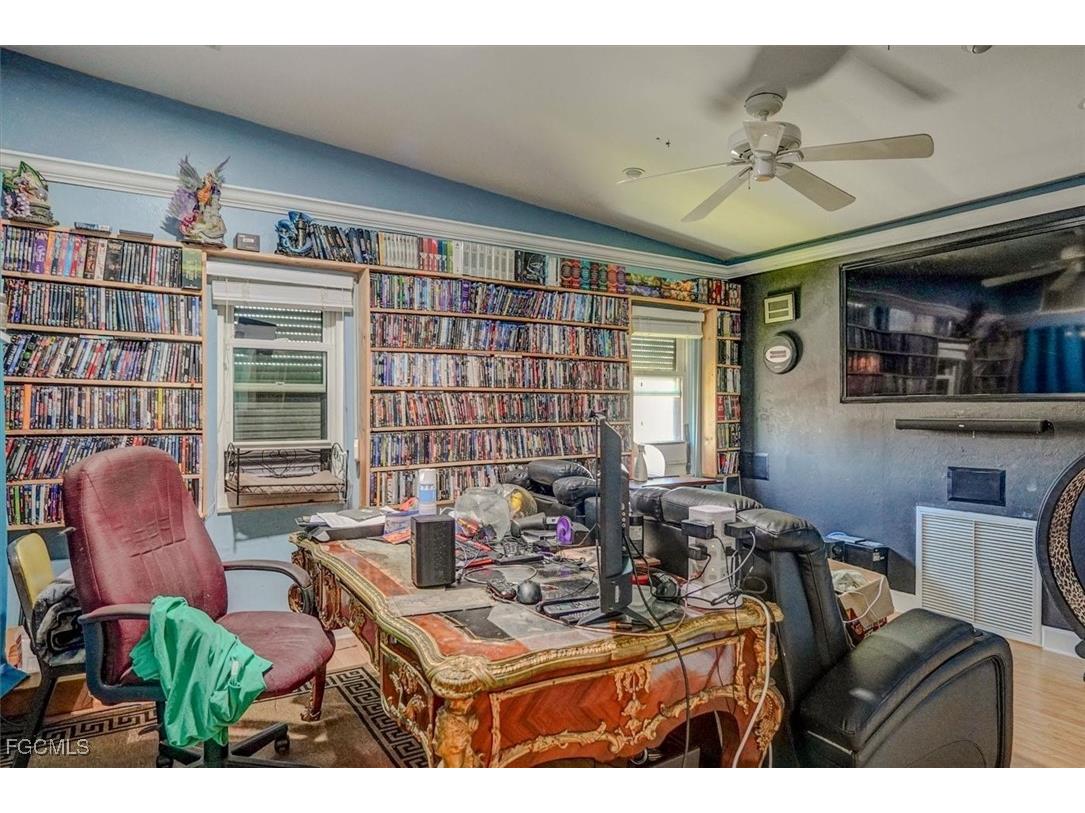 2704 SW 2nd Place Cape Coral FL 33914 2025005119 image23