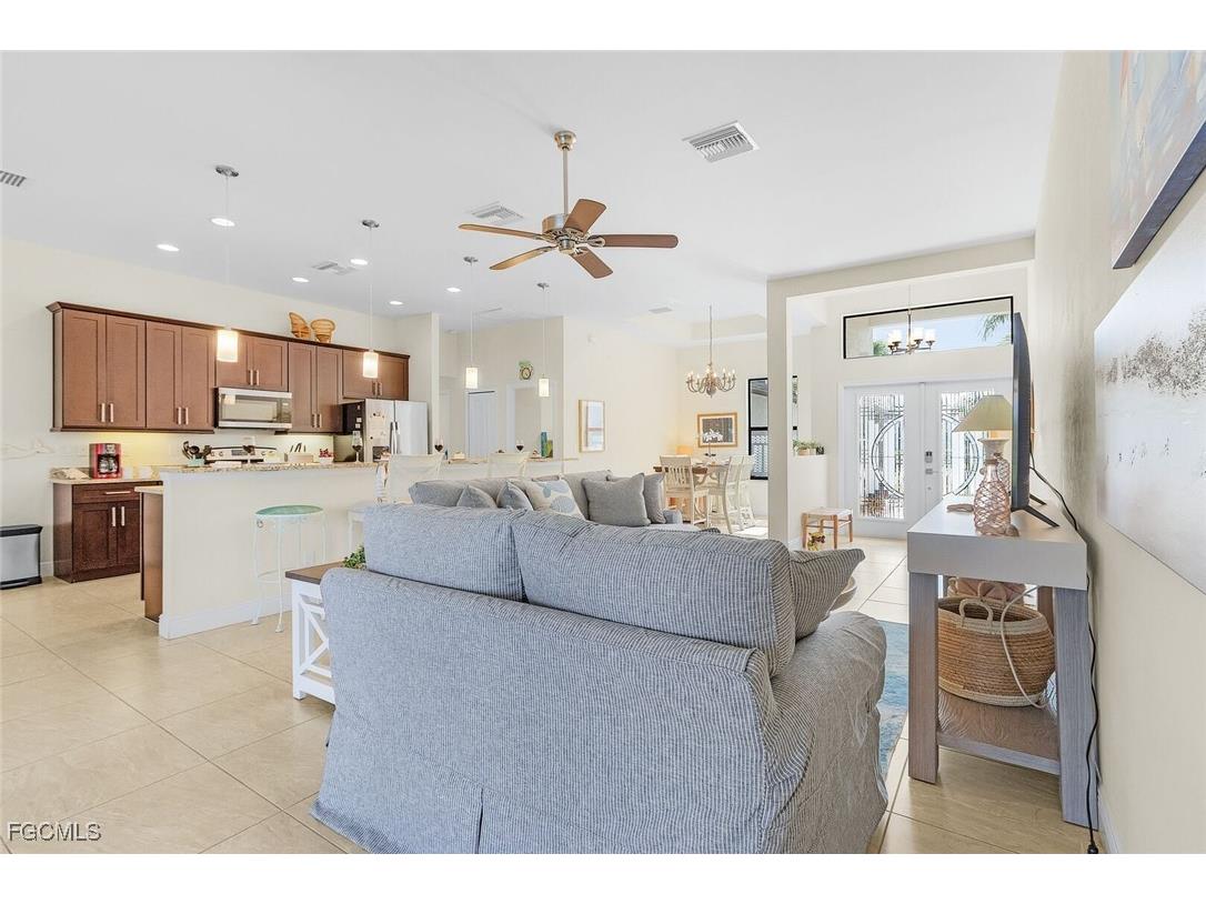 2704 SW 4th Place Cape Coral FL 33914 2025019713 image12