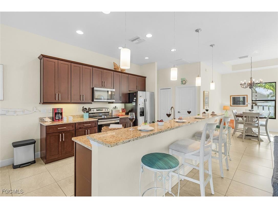 2704 SW 4th Place Cape Coral FL 33914 2025019713 image15