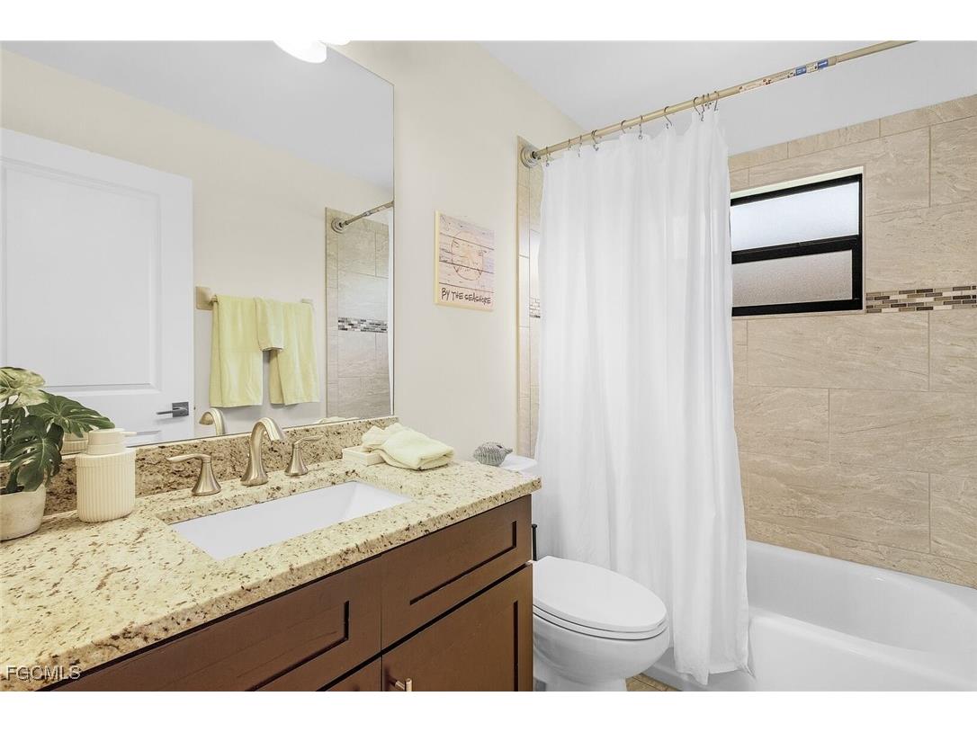 2704 SW 4th Place Cape Coral FL 33914 2025019713 image28