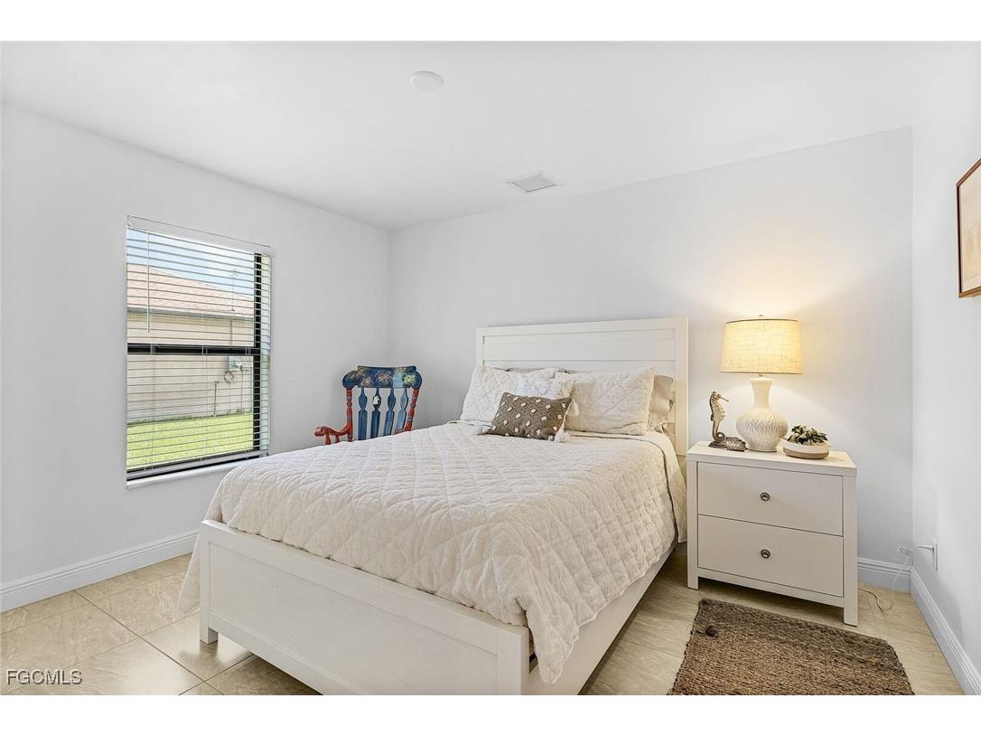 2704 SW 4th Place Cape Coral FL 33914 2025019713 image29