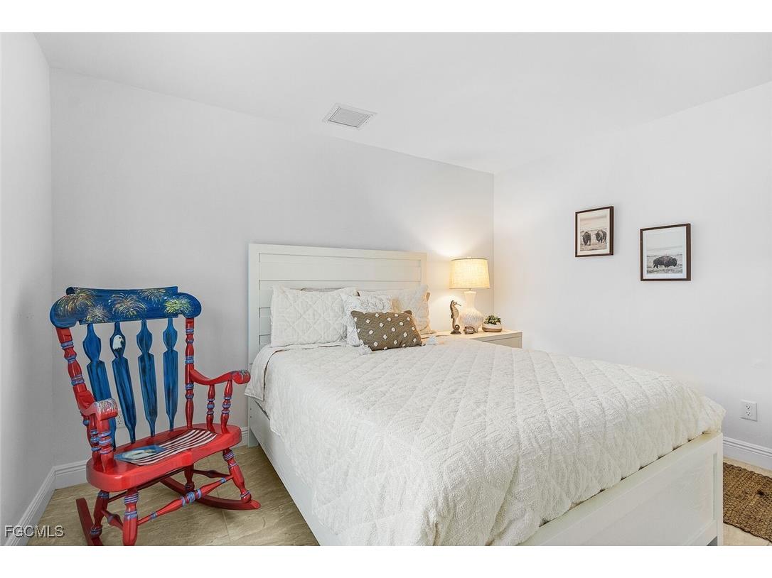 2704 SW 4th Place Cape Coral FL 33914 2025019713 image30