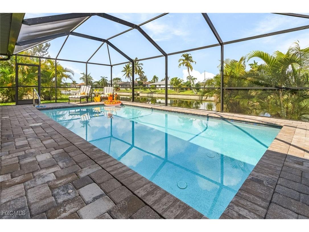 2704 SW 4th Place Cape Coral FL 33914 2025019713 image4