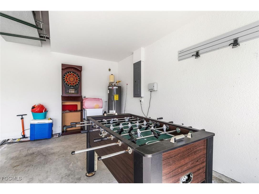 2704 SW 4th Place Cape Coral FL 33914 2025019713 image42