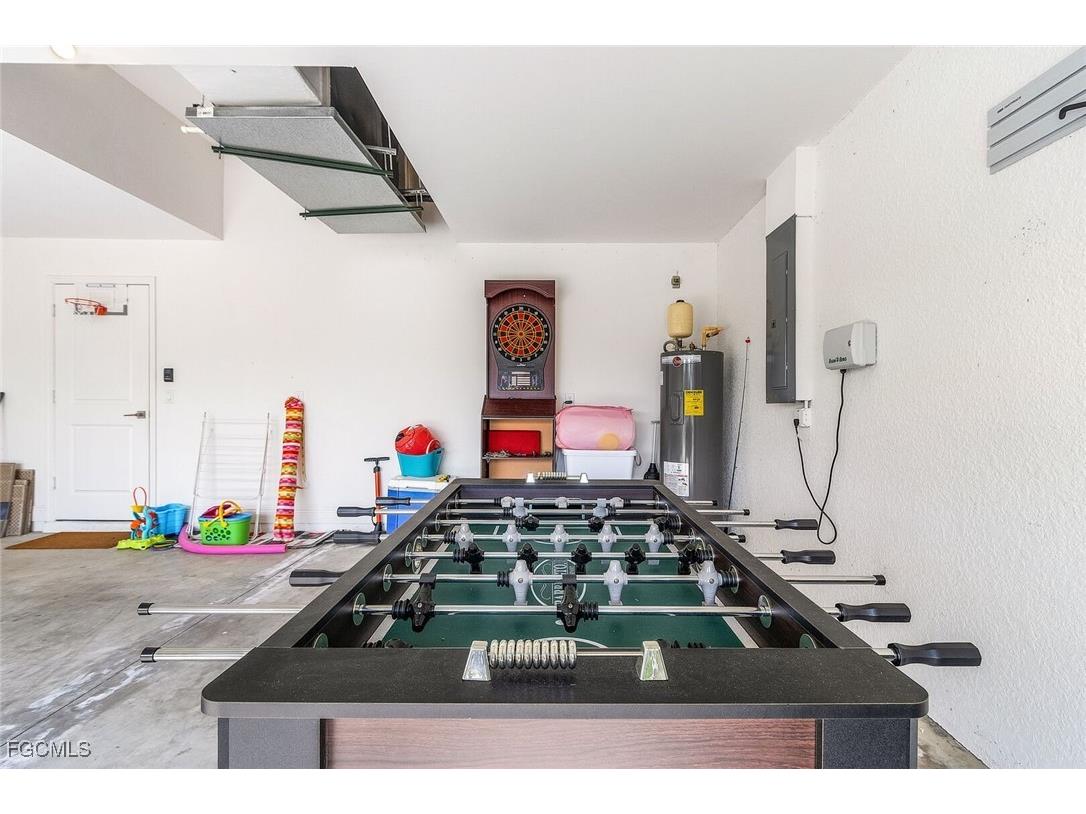 2704 SW 4th Place Cape Coral FL 33914 2025019713 image43