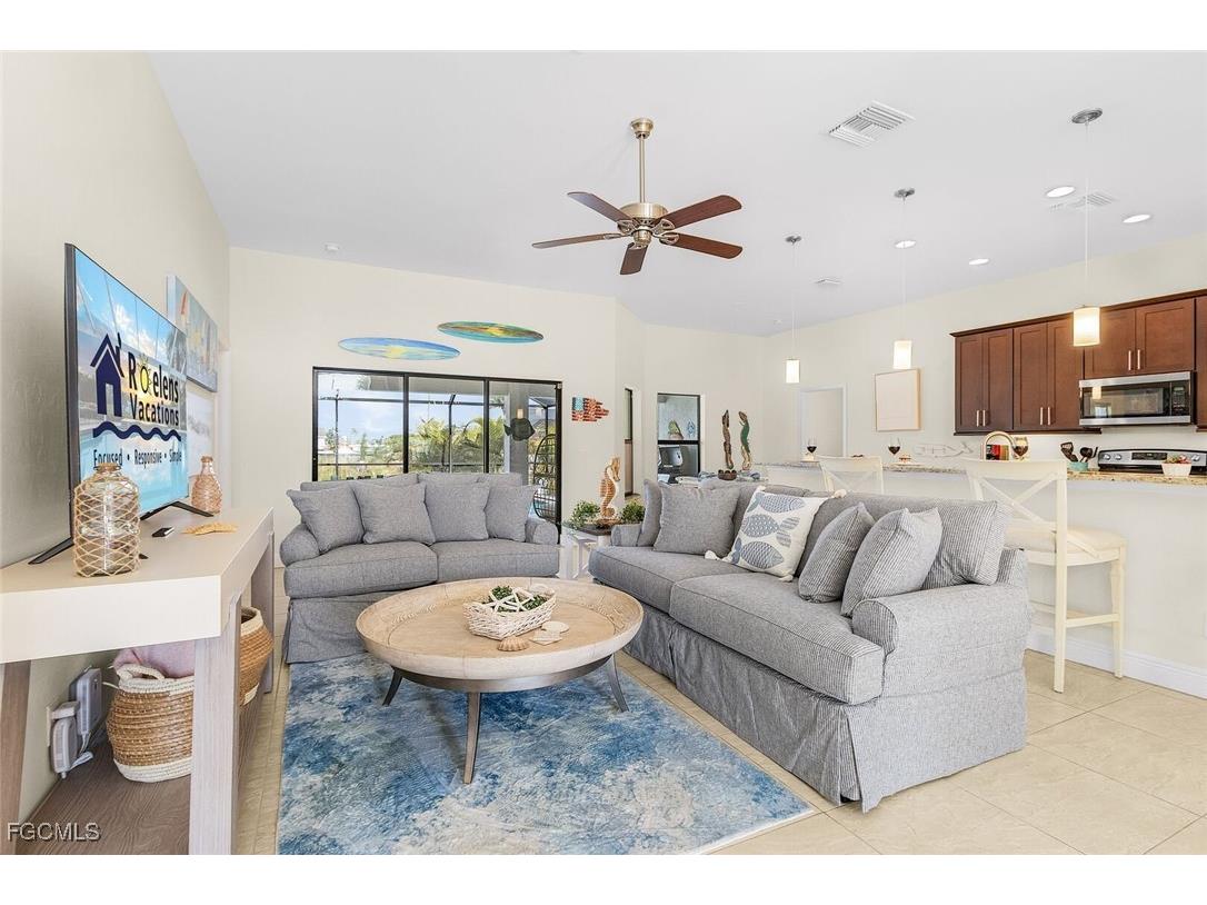 2704 SW 4th Place Cape Coral FL 33914 2025019713 image9