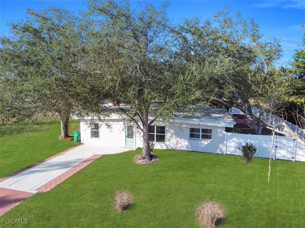 27044 Briar Court Punta Gorda FL 33983 2026004088 image3
