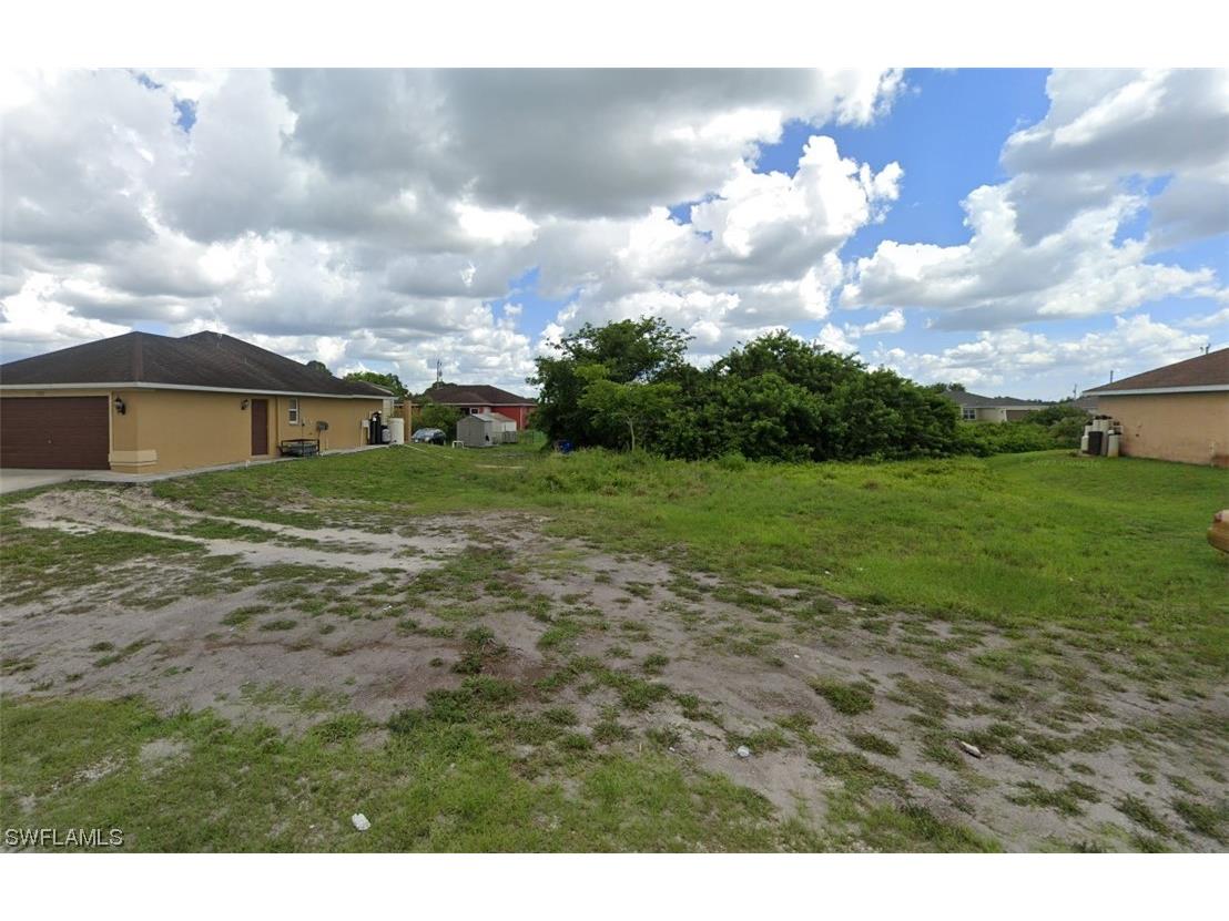 2705 23rd Street SW Lehigh Acres FL 33976 223036366 image1
