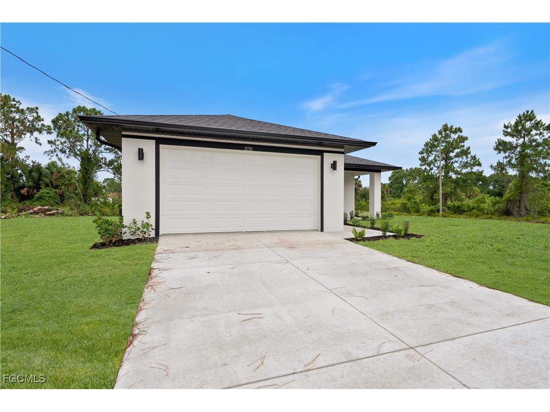 2705 56th Street W Lehigh Acres FL 33971 2025014081 image22