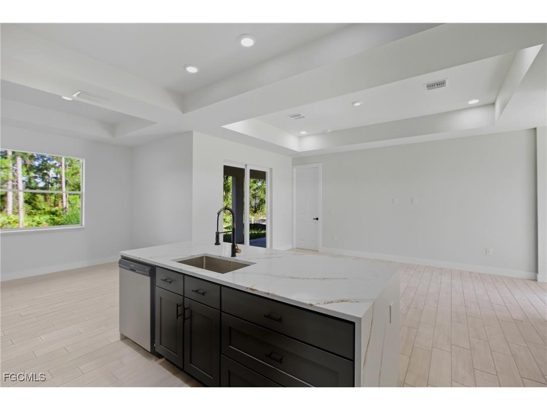 2705 64th Street W Lehigh Acres FL 33971 2025015351 image6