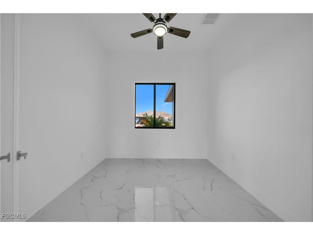 2705 68th Street W Lehigh Acres FL 33971 2025017060 image32