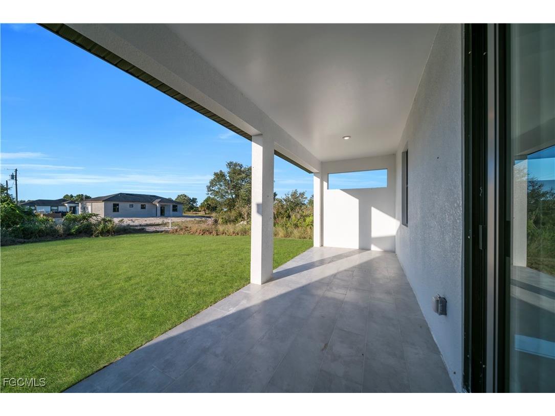 2705 68th Street W Lehigh Acres FL 33971 2025017060 image49