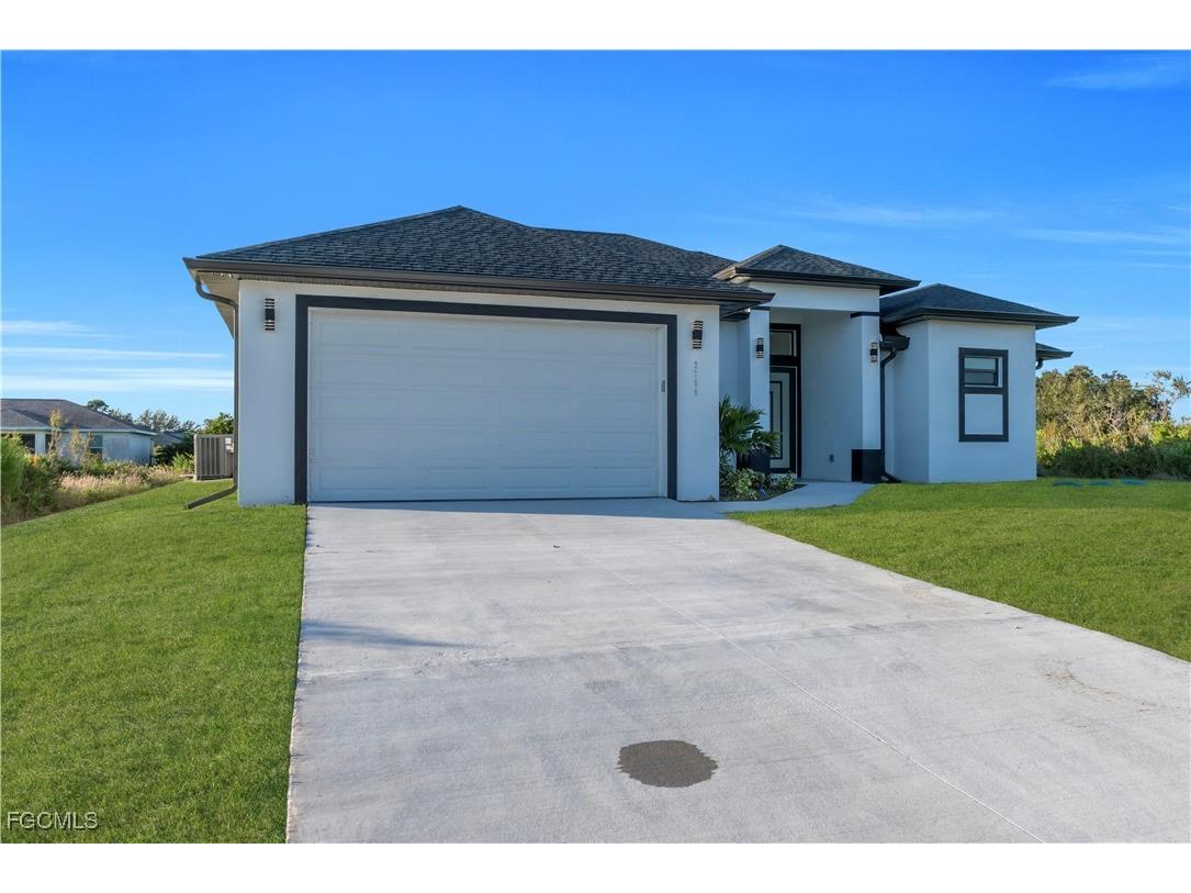2705 68th Street W Lehigh Acres FL 33971 2025017060 image9