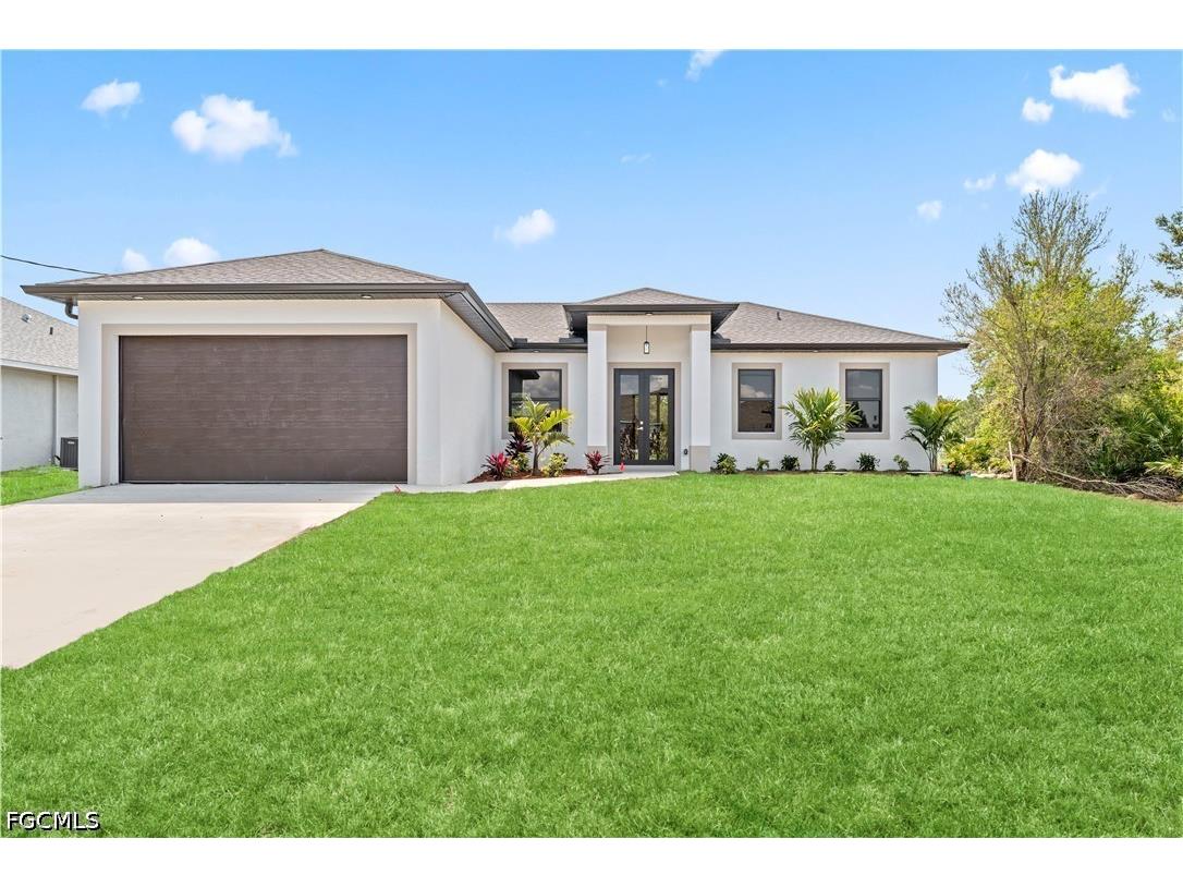 2705 Darlene Place Lehigh Acres FL 33971 2026019319 image1