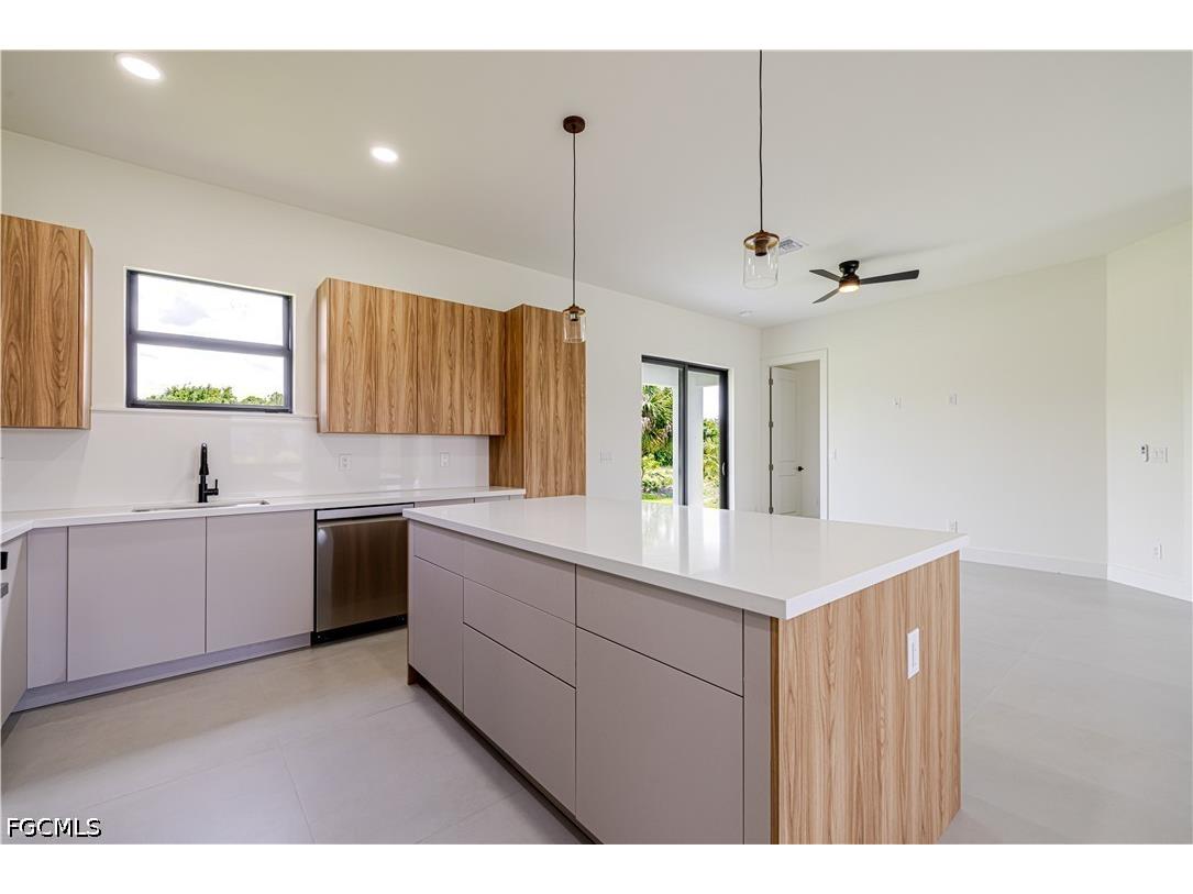2705 Darlene Place Lehigh Acres FL 33971 2026023699 image10