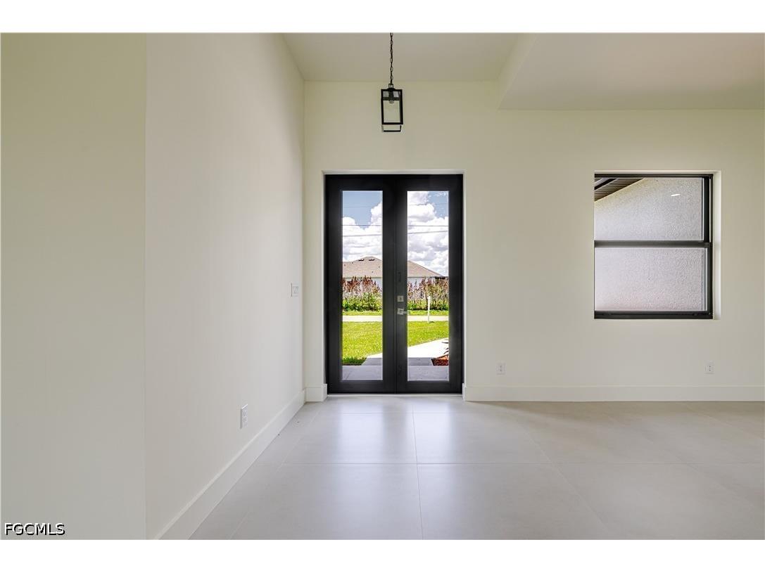 2705 Darlene Place Lehigh Acres FL 33971 2026023699 image4
