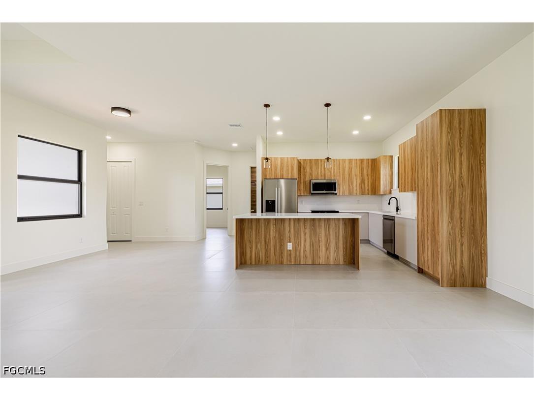 2705 Darlene Place Lehigh Acres FL 33971 2026023699 image6