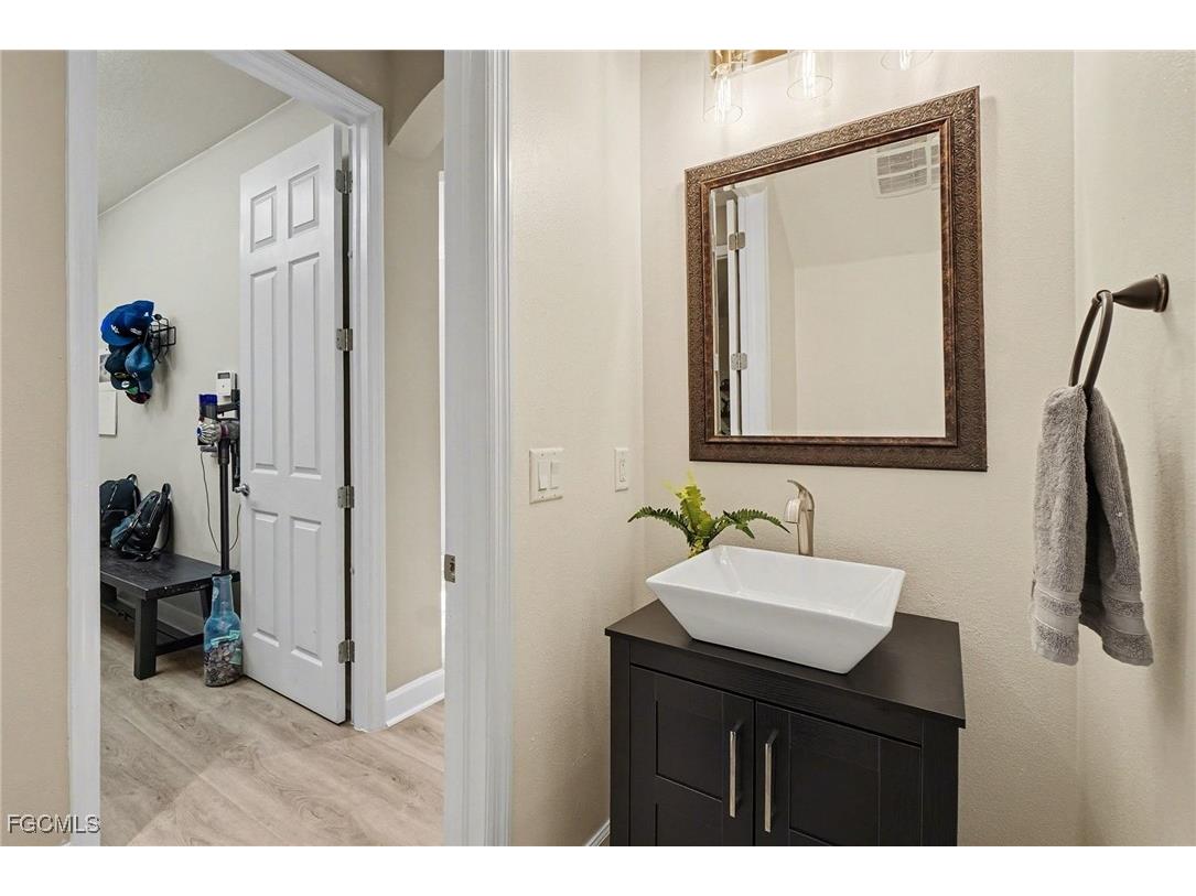 2705 Lambay Court Cape Coral FL 33991 2026004099 image10
