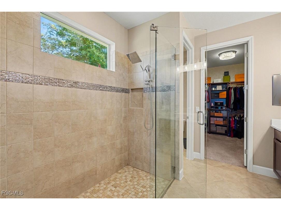 2705 Lambay Court Cape Coral FL 33991 2026004099 image16
