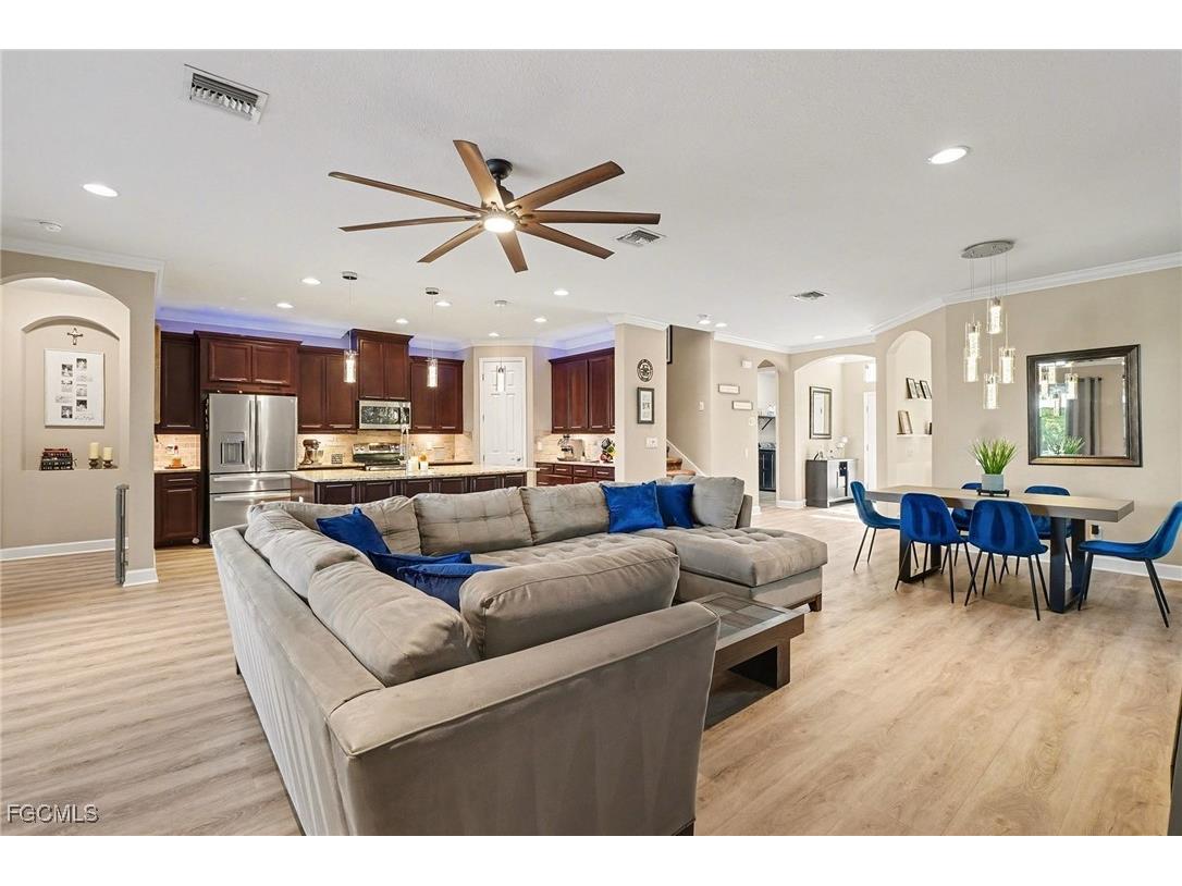 2705 Lambay Court Cape Coral FL 33991 2026004099 image3