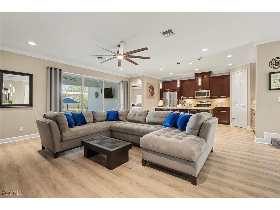 2705 Lambay Court Cape Coral FL 33991 2026004099 image4
