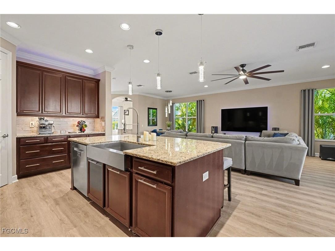2705 Lambay Court Cape Coral FL 33991 2026004099 image9