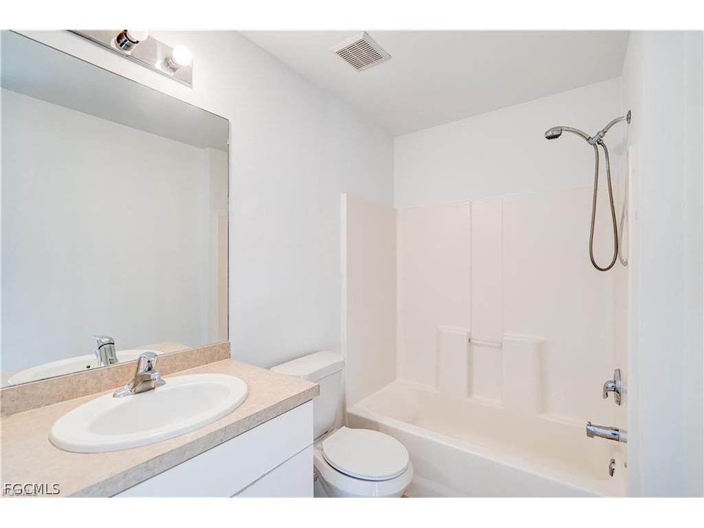 2705 Matena Avenue S Lehigh Acres FL 33973 2026011210 image10