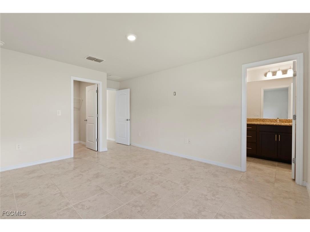 2705 NW 5th Terrace Cape Coral FL 33993 2025008995 image15