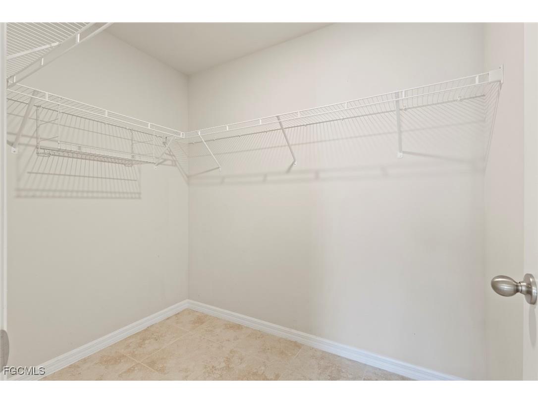 2705 NW 5th Terrace Cape Coral FL 33993 2025008995 image16