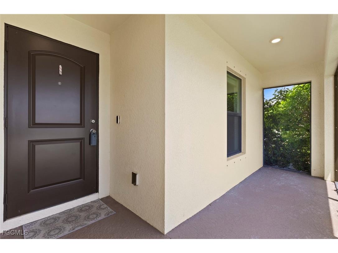 2705 NW 5th Terrace Cape Coral FL 33993 2025008995 image2