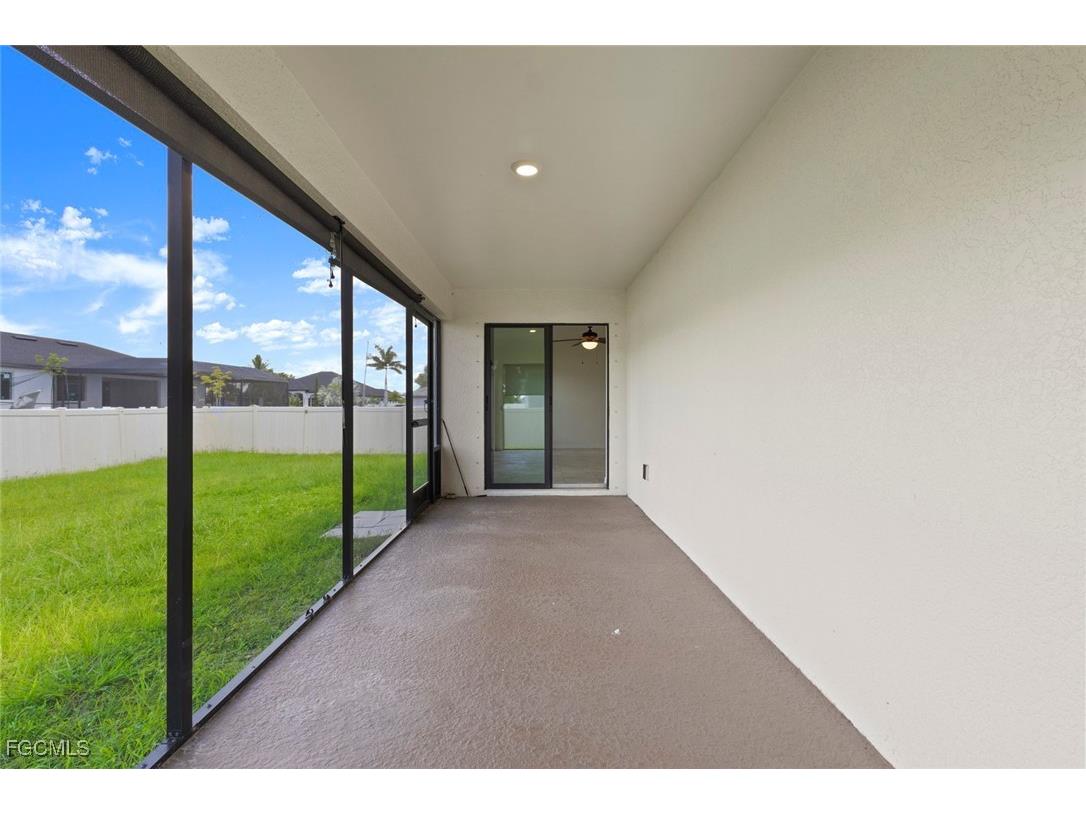 2705 NW 5th Terrace Cape Coral FL 33993 2025008995 image23