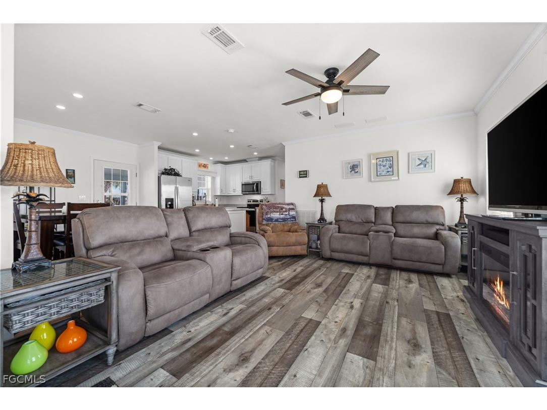 2705 Patterson Court Saint James City FL 33956 2026010029 image12