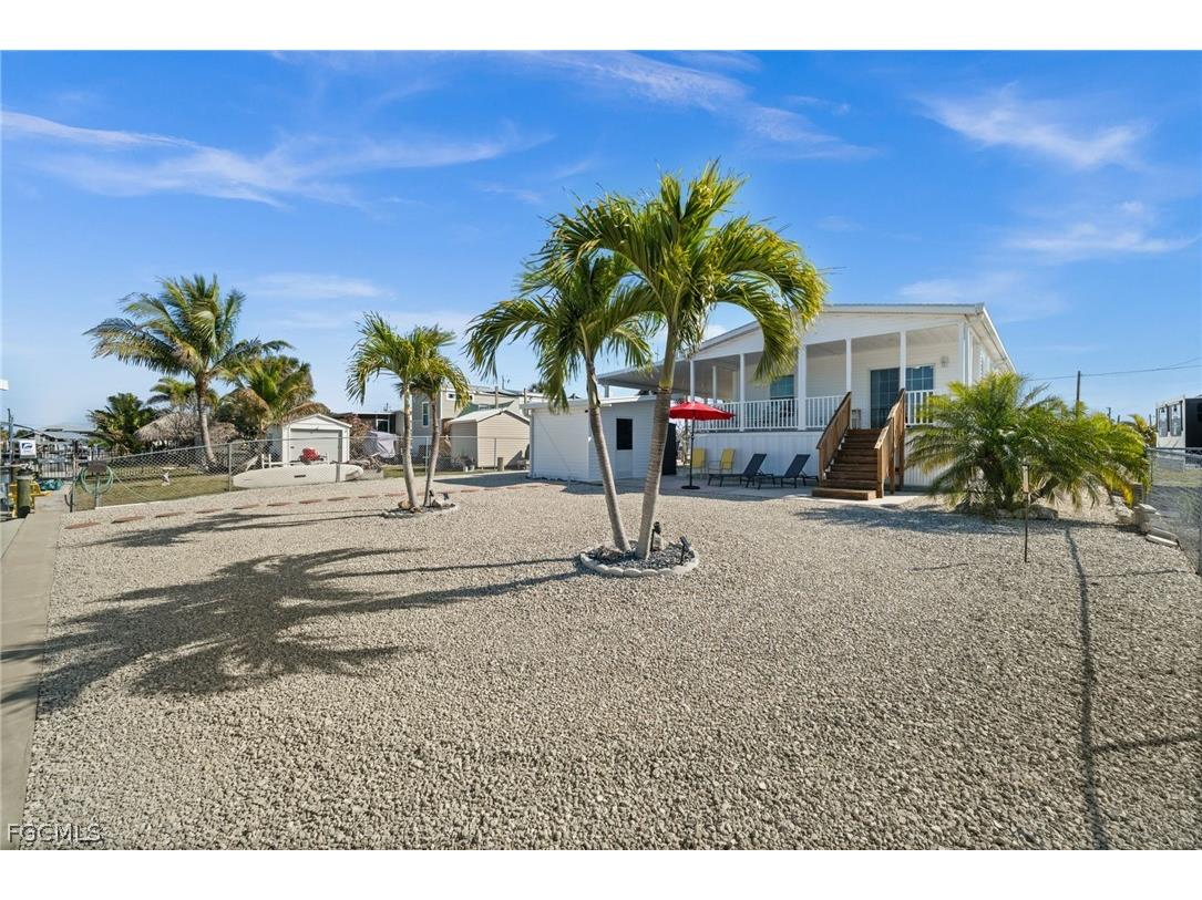 2705 Patterson Court Saint James City FL 33956 2026010029 image39