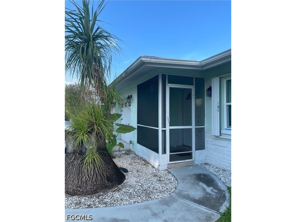 2705 SE 17th Avenue Cape Coral FL 33904 2026030906 image11