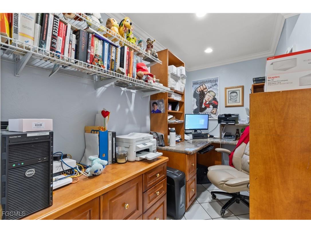 2705 SE 18th Place Cape Coral FL 33904 2025007516 image13