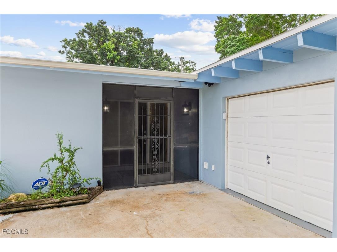 2705 SE 18th Place Cape Coral FL 33904 2025007516 image22