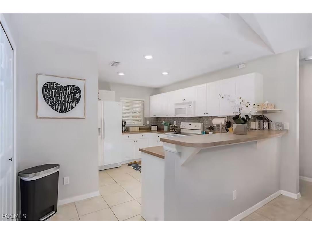 2705 SW 11th Place Cape Coral FL 33914 2026012699 image8