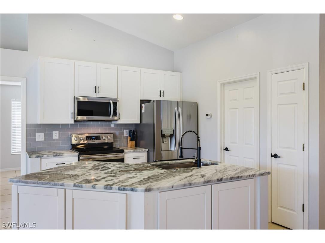 2705 SW 21st Place Cape Coral FL 33914 226010630 image13