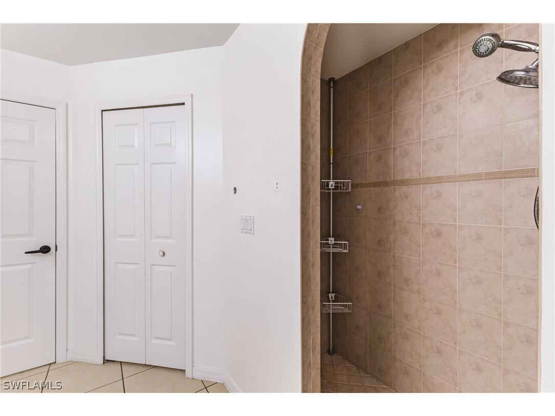 2705 SW 21st Place Cape Coral FL 33914 226010630 image18